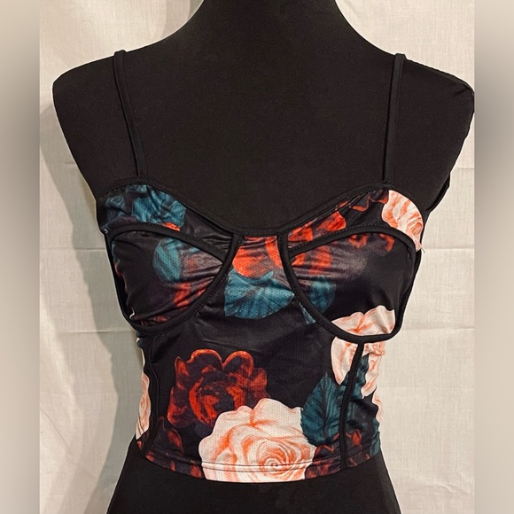 SHEIN Tops - Floral Print Crop Top NWOT